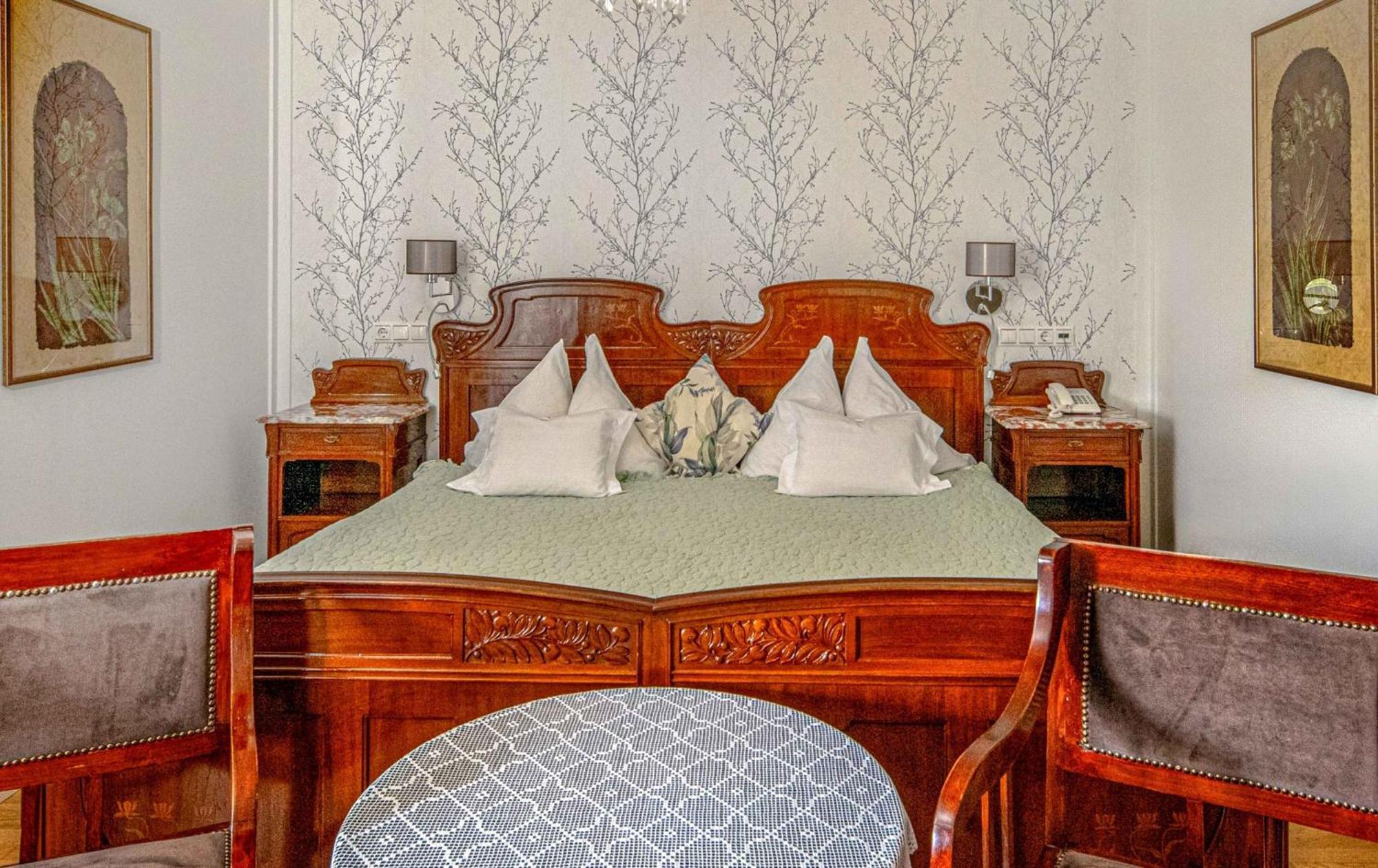Boutique Hotel Szarcsa Székesfehérvár Eksteriør billede