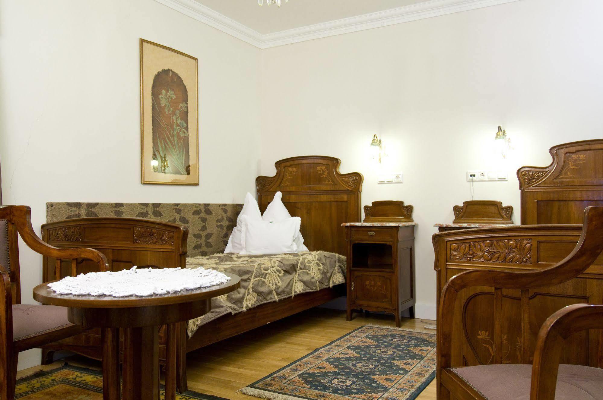 Boutique Hotel Szarcsa Székesfehérvár Eksteriør billede